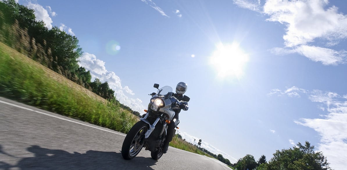 Combatir al calor en moto - Fundación MAPFRE
