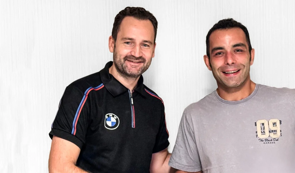 danilo-petrucci-firma-con-bmw