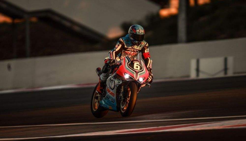 David Checa durante la noche en el Bol d'Or