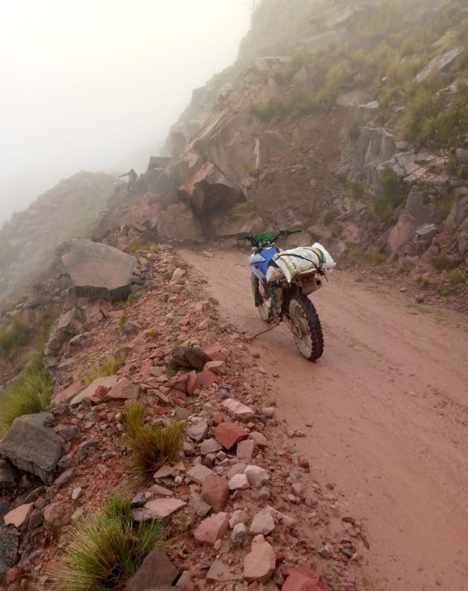 derrumbe-moto