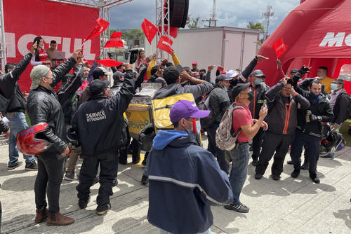 dia-del-repartidor-motul-guatemala-servicio-a-domicilio-heroes-en-moto-guatemala-soy502-2