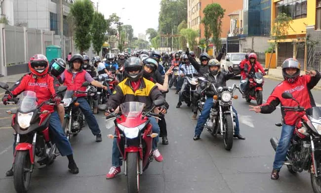 dia-motociclista-domingo