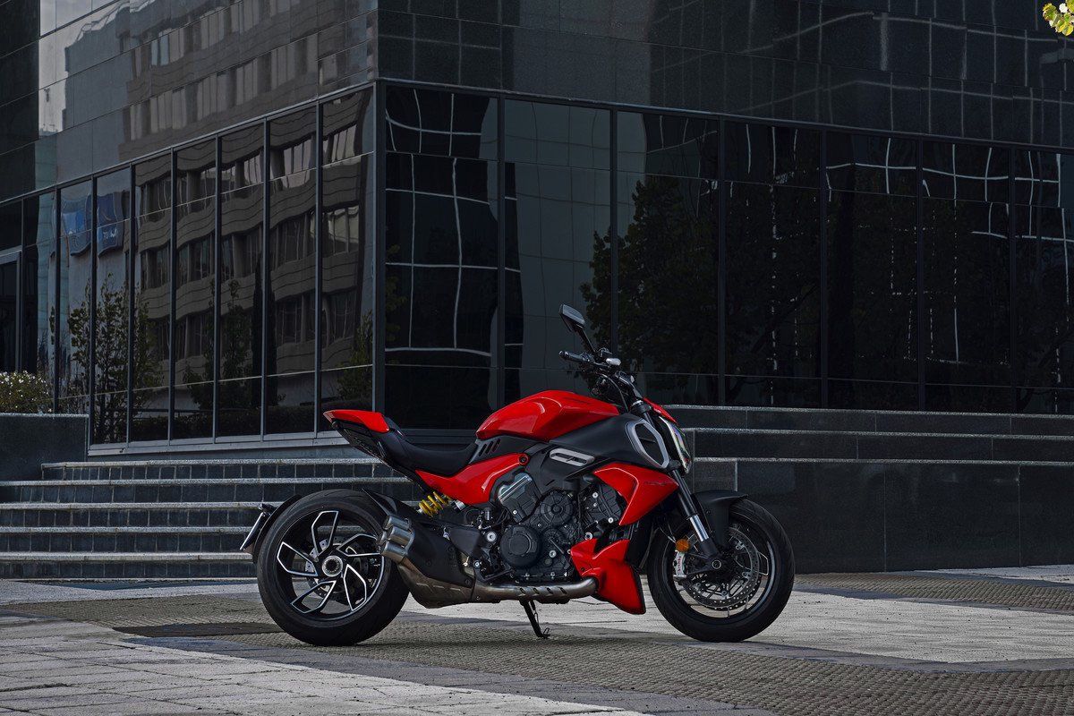 Nueva Ducati Diavel V4 2023: 168 CV y 13 kg menos