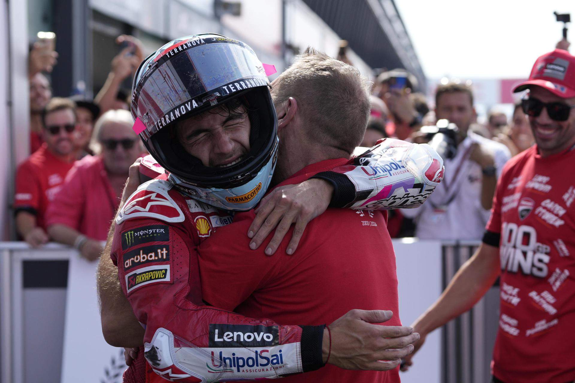 Enea Bastianini sorprende en Misano y Marc Márquez celebra un nuevo podio  por la caída de