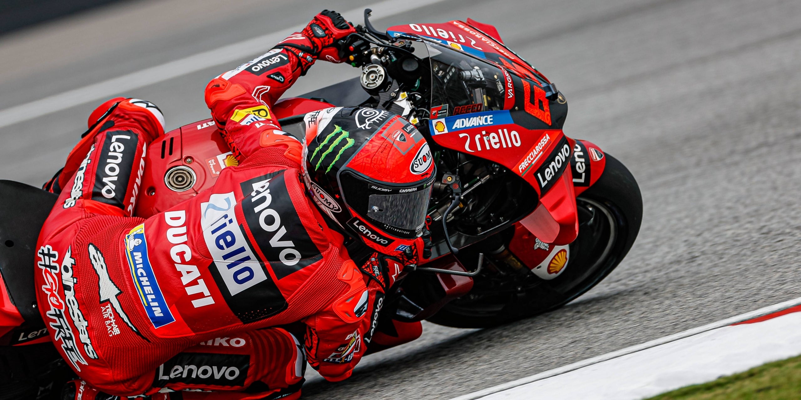 Pecco Bagnaia gana en Malasia y es campeón virtual
