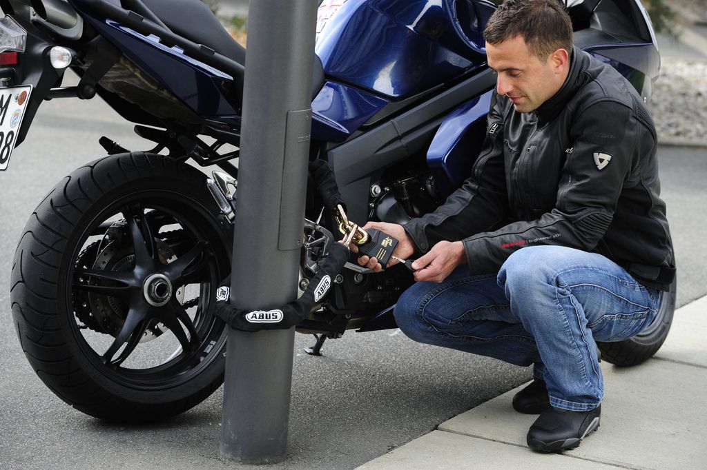 Consejos para evitar el robo de tu moto