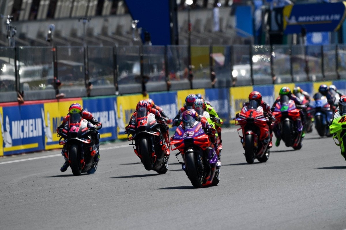 FIM establece congelar el motor de MotoGP hasta 2027 : r/motogp