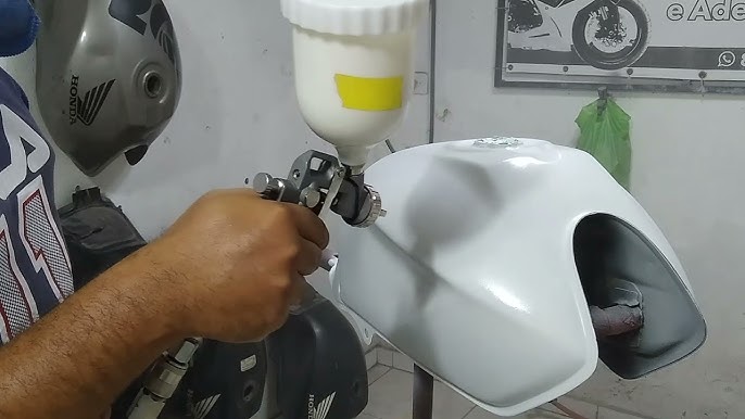 pintando tanque de moto branco aplicação, whashprimer ,primer tinta poliéster e verniz