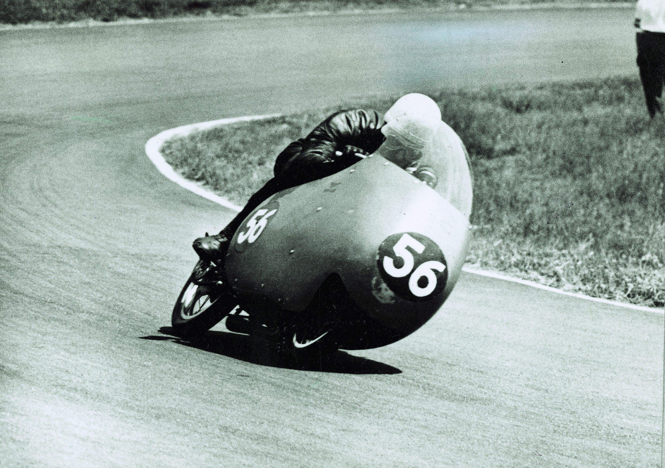 Keith Campbell, campeón del mundo de 350 en 1957.