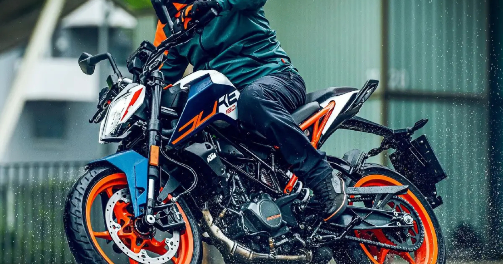 ktm-duke-160-launched-in-india-power-style-1