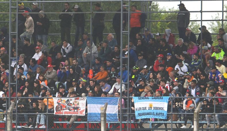 la-aficion-argentina-en-el-pasado-gp-de-motogp-2-790x454