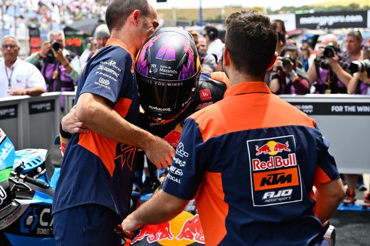 KTM quiere que Pedro Acosta no salte a MotoGP en 2024: "¡El chico es tan joven!" | MOTOSAN