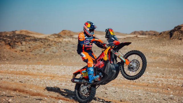 Luciano Benavides ganó la etapa 9 de motos y mantiene la ilusión en el Rally Dakar