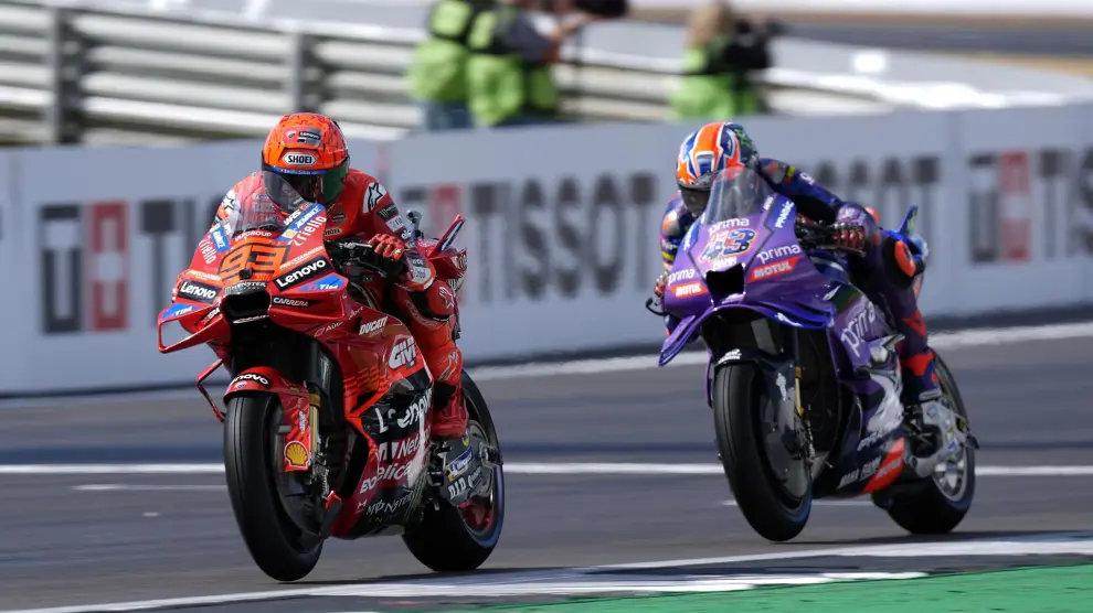 MotoGP de Gran Bretaña, en directo: última hora de la carrera de Marc y Álex Márquez en Silverstone