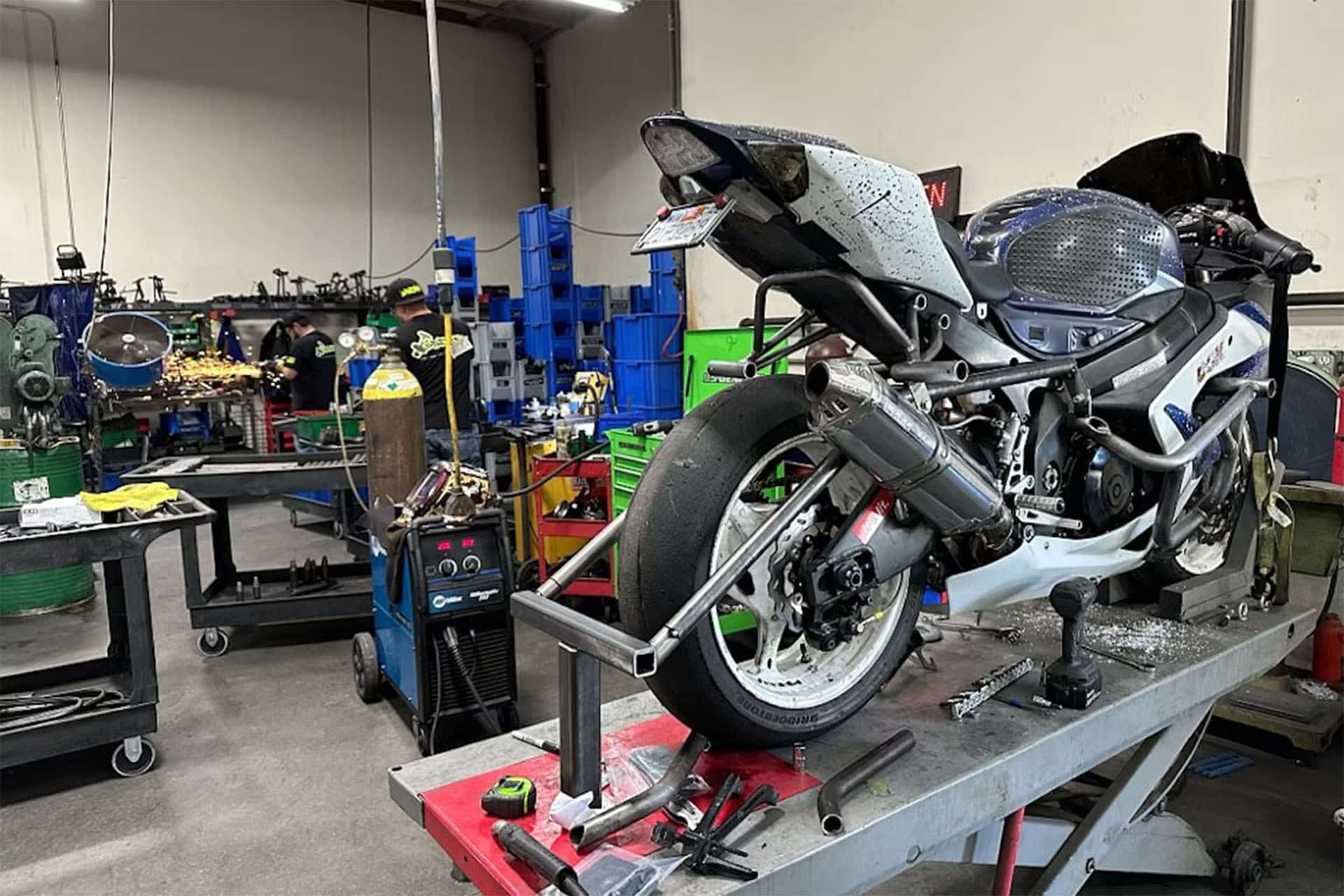 Unas pequeñas modificaciones y la GSX-R ya estaba lista para poner el remolque