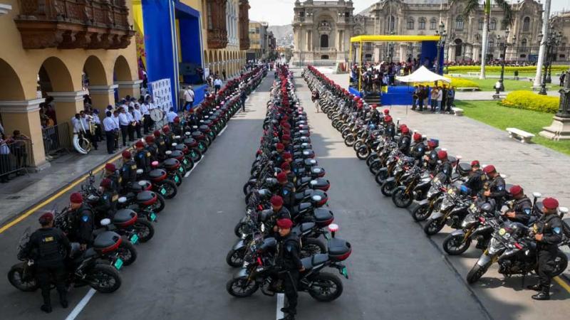 Municipalidad de Lima entrega 400 motos a la PNP para lucha contra la delincuencia | TVPerú