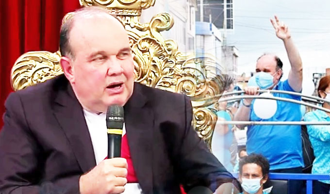 Rafael López Aliaga se pone la Bicolor en...