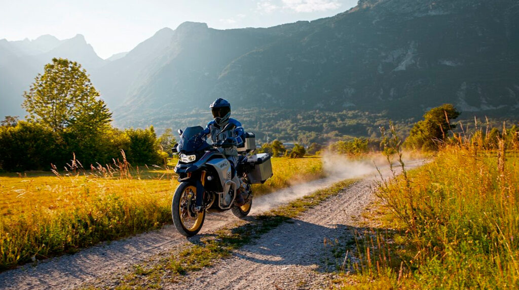 Tips para Alquilar la Moto Ideal en tu Próximo Viaje - Gear Central