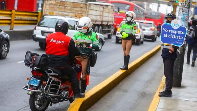 Más de 80 motociclistas fueron multados en operativo de la Municipalidad de Lima y la PNP por invadir ciclovías - Noticias - Municipalidad Metropolitana de Lima - Plataforma del Estado Peruano