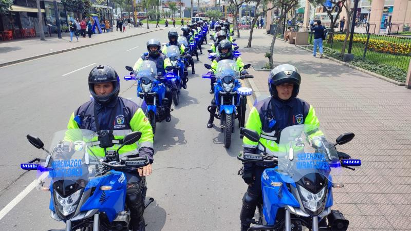 Miraflores: Serenazgo se desplaza con nuevo lote de motos para patrullaje  integrado | Radio Nacional