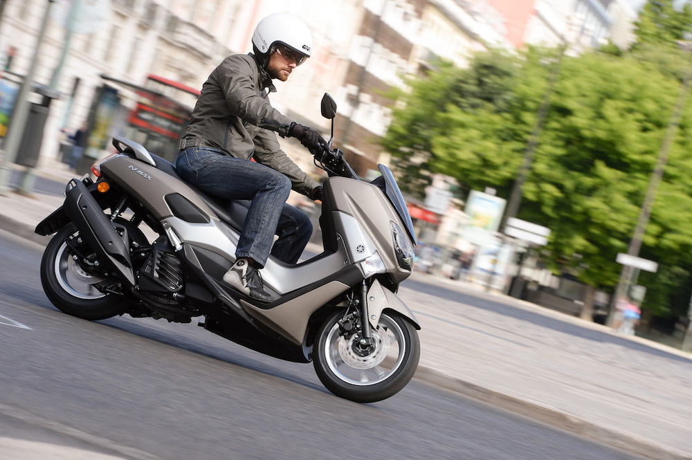 yamaha-nmax-apertura